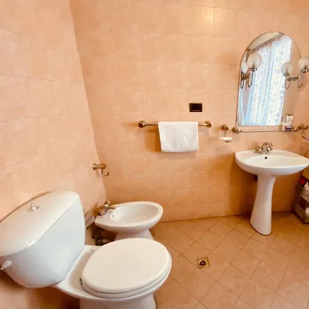 Apartment 게스트하우스 *