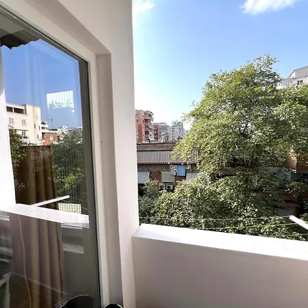 Tirana Apartment * Τίρανα